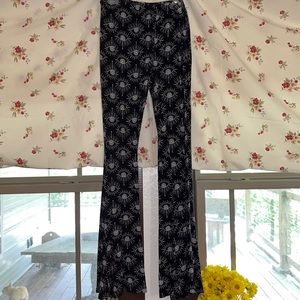 earthbound eye pattern bellbottom leggings